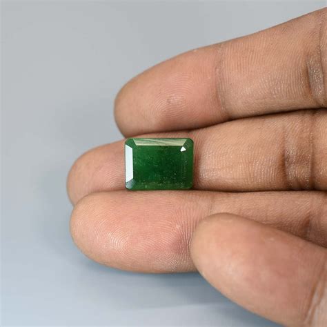 Carats Brazilian Emerald Ratti Panna Rajendra S Gems