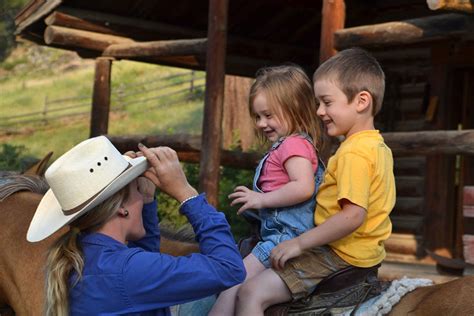 Ranches with Great Kids' Programs - The Dude Ranchers Association