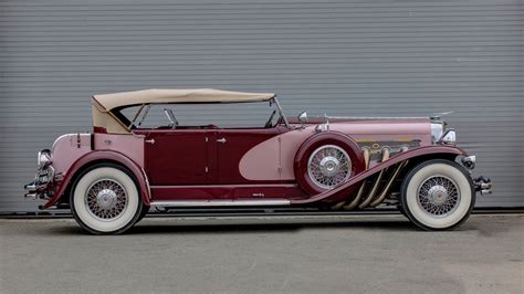 feature   duesenberg model