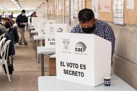 Ecuador Perú Y Bolivia Definen Sus Elecciones Este Domingo Negocios