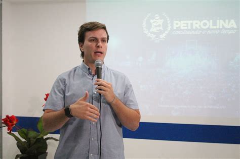 Prefeito de Petrolina apresenta balanço do Circuito Junino da cidade