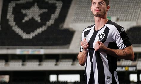 Lucas Piazon é o novo reforço do Botafogo Giroesportesnews