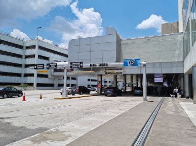 Parking in Miami Internacional Airport