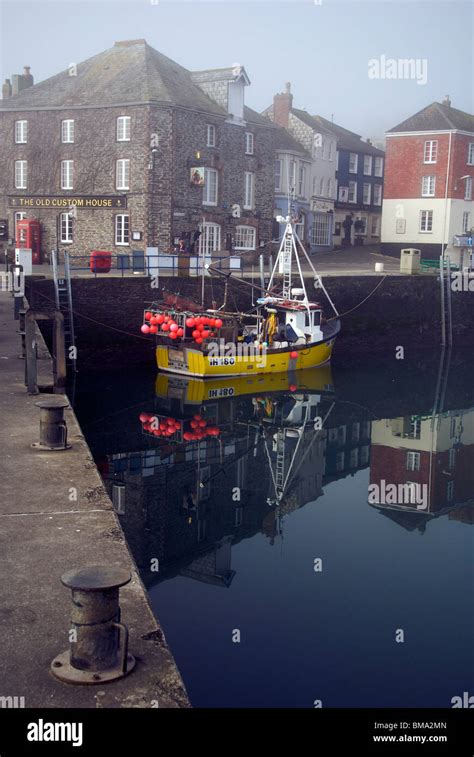 Padstow Cornwall Uk Harbor Harbour Quay Marina Mist Fishing Boats Stock