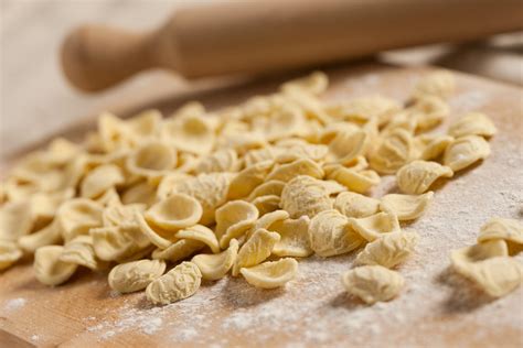 Orechiette Pasta mit gerösteter Aubergine und Burrata Rezept