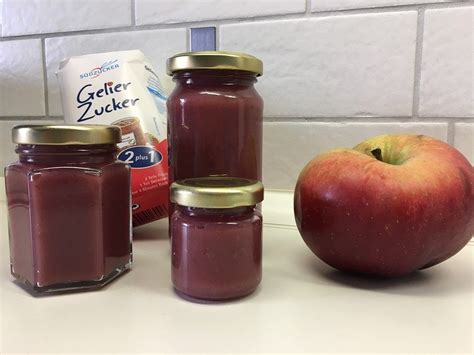 Bratapfelmarmelade Mit Zimt Rotwein Und Marzipan Von Allegro Chefkoch