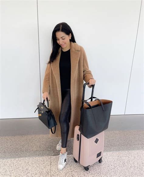 The Best Winter Airport Outfits To Wear Traveling Airport Outfit