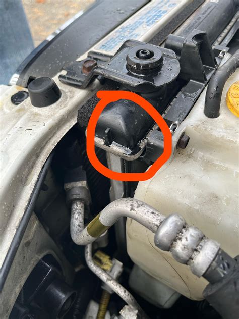 Leaking antifreeze : r/SubaruForester