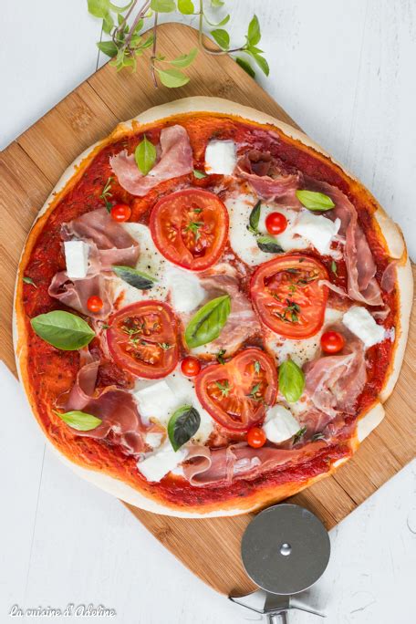 Pizza Au Jambon Cru Tomate Et Mozzarella La Cuisine D Adeline