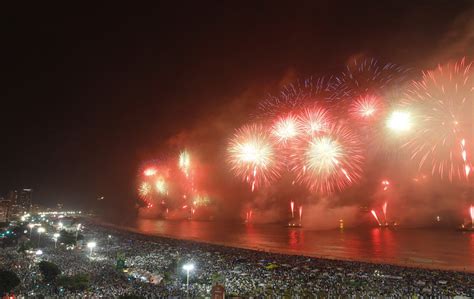 Blog Do Marcos Antonio VEJA IMAGENS DA FESTA DA VIRADA DO ANO NO RIO