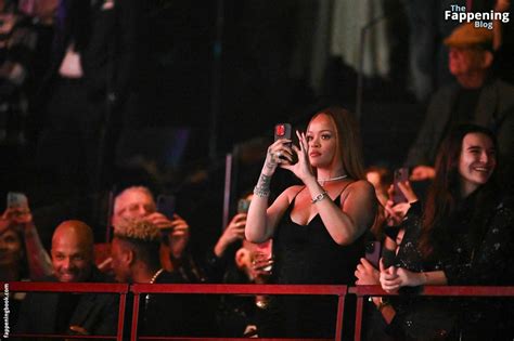 Rihanna Nude OnlyFans Leaks Fappening Page FappeningBook
