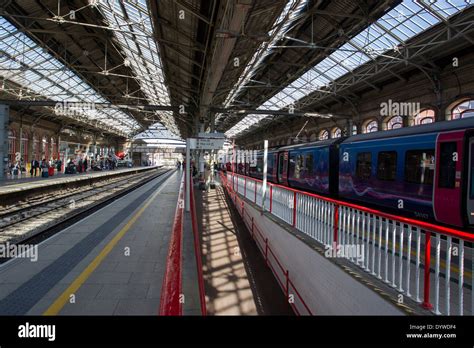 Preston Railway Station Stock Photo - Alamy