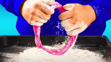 Wiederholen Sie erstaunliches Straße Essen Drachenbart Trdelnik