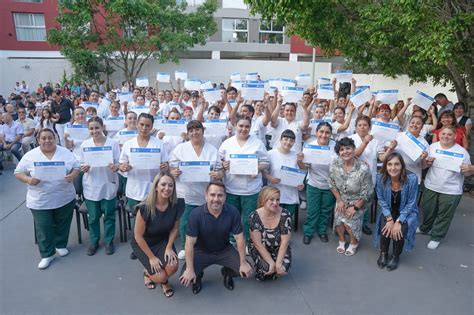 La Universidad de Ituzaingó celebró su primer acto de colación Todo