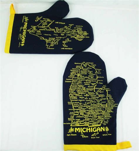 State Of Michigan Oven Mitt