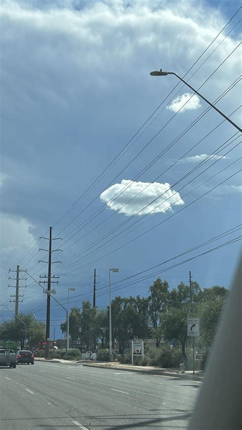 Omg Jean Jacket in Tucson,AZ not edited : r/NopeMovie