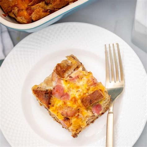 Easy Overnight Ham And Egg Breakfast Casserole