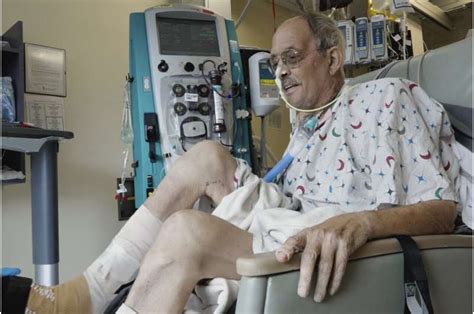 A month after a pig heart transplant, man works to regain strength with no rejection so far