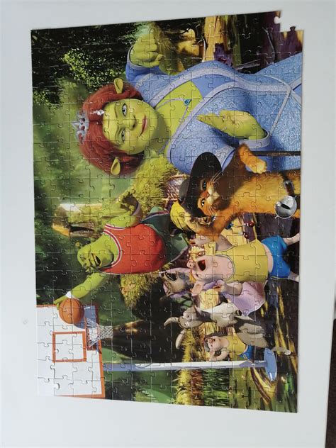 Just found this old Shrek puzzle and made it, but one piece was missing ...