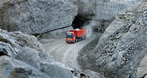 Volvo Trucks Un Camion Autonome En Test Dans Une Mine