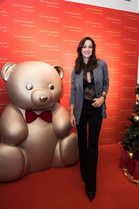 Famosas Em Campanha De Marca De Lingerie Boas Pt Celebridades E Famosas Portuguesas