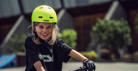 Kids Bike Helmet Guide | Tips to find the right gear | TSG