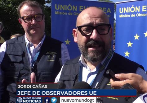 Observadores de la Unión Europea se desplazan hacia el interior de