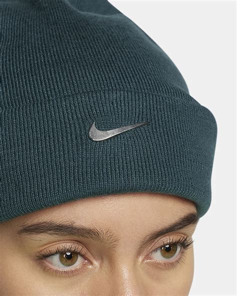 Nike Peak Standard Cuff Metal Swoosh Beanie Nike Fi