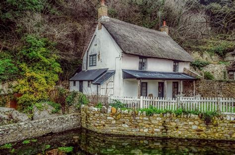 Solve House By The River Jigsaw Puzzle Online With Pieces