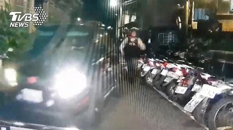 拒攔查倒車衝撞！警開6槍 通緝犯加速逃│酒駕│臨檢│毒品│tvbs新聞網