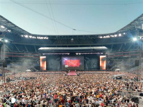 Mylene Farmer Nevermore Aerial Filming And Multi Dimensional