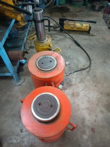 Mild Steel Heavy Vehicle Hydraulic Jacks For Industrial Capacity