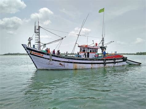 Maharashtra Fishing Boats From Malpe Looted Udayavani ಉದಯವಾಣಿ