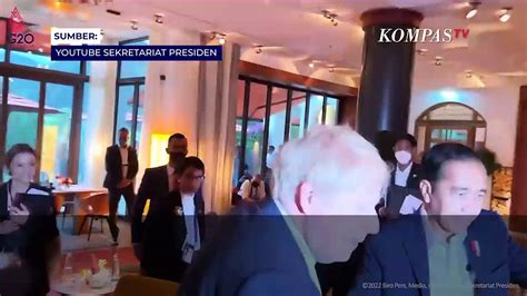 Momen PM Inggris Boris Johnson Tinju Lengan Jokowi Saat Bertemu Di Sela