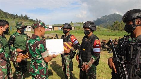 Prajurit Yonif Para Raider 502 Kostrad Raih Prestasi Latihan