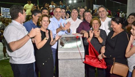 Luciano Cartaxo inaugura Praça da Convivência no José Américo