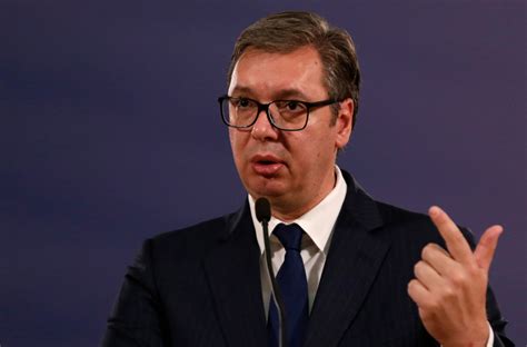 Vučić poručio Verujte mi znam šta radim Naša zemlja je postala