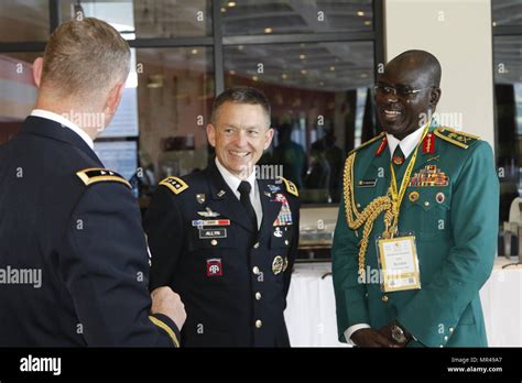 Nigerian Army Uniform / Defense News Nigeria On Twitter New Standard ...