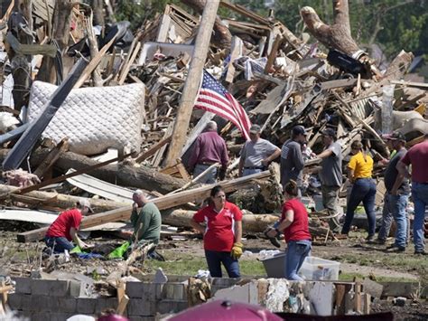 5 Dead And At Least 35 Hurt As Tornadoes Ripped Through Iowa Officials Say The Blade