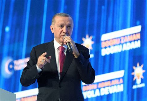 トルコ大統領選1カ月 エルドアン氏、正念場 野党候補にリード許す 毎日新聞