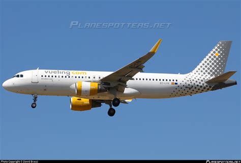 EC LVX Vueling Airbus A320 214 WL Photo By David Bracci ID 785426