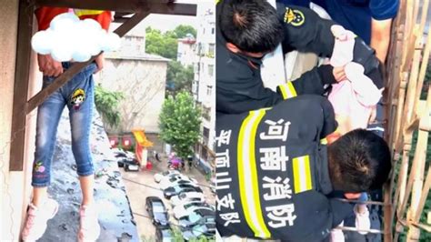 4岁女童头卡7楼防盗网，消防破窗救人七环视频澎湃新闻 The Paper