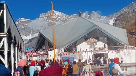 Portals Of Sikh Shrine Hemkund Sahib Closes For Winter Months