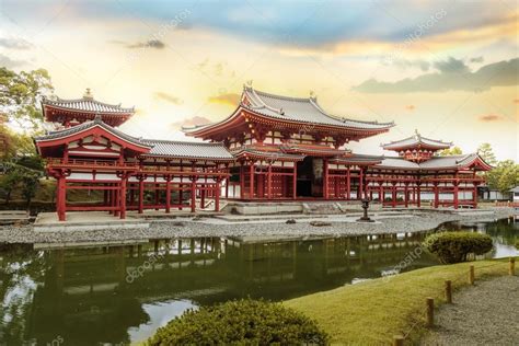 Sal N F Nix Del Templo Byodo In En Kyoto Jap N