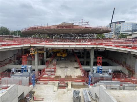 A Noisy Champs le dôme de la future gare sort de terre