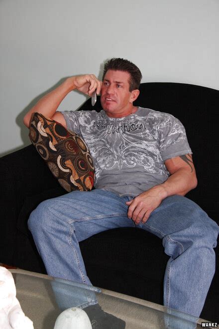 Kendra Secrets Busty Cougar Cumslut Porn Pic