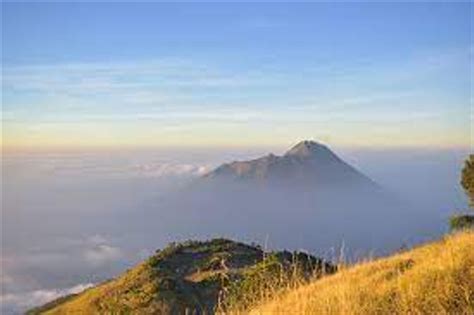 Bentang Alam Pulau Jawa Dari Gunung Hingga Sungai Kumparan