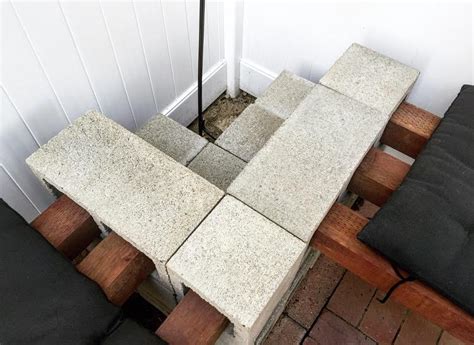 DIY Cinder Block Bench MINCE REPUBLIC