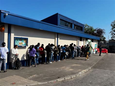 Gran Inauguración del Banco de Alimentos en la Iglesia Universal de