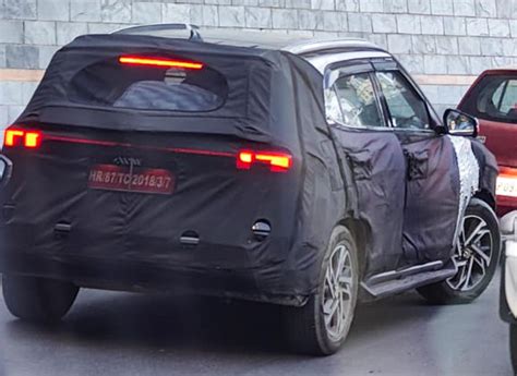 Hyundai Creta Facelift Spied Ahead Of Debut Next Month